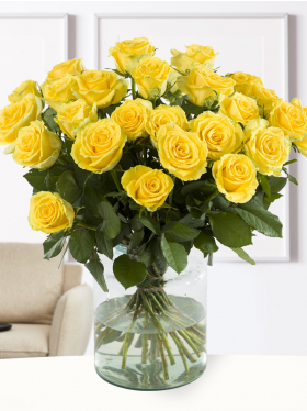 30 yellow roses