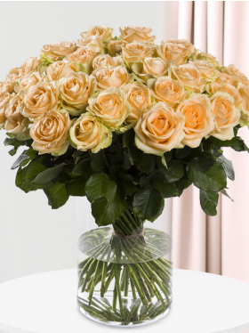 50 salmon coloured roses - Sweet Avalanche