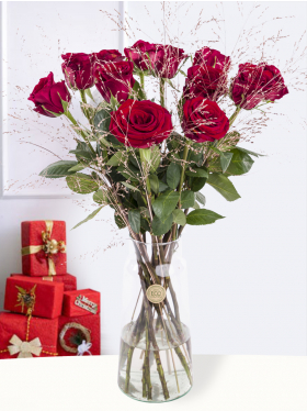 Christmas bouquet red-gold