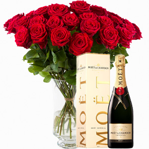 30 red roses with champagne